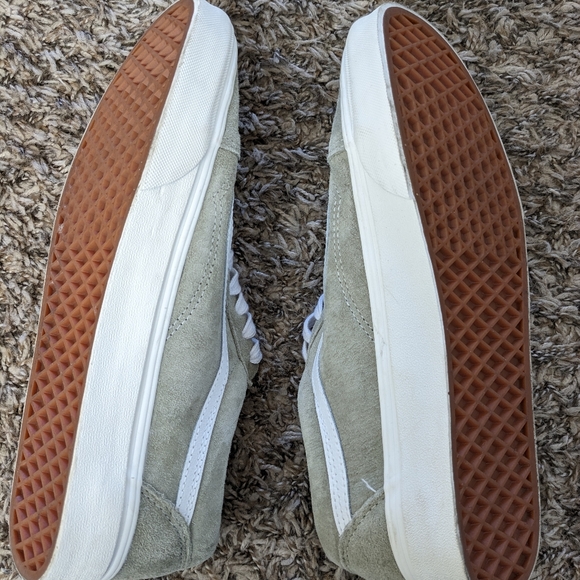 Vans Old Skool Suede Shoes - Picture 4 of 7